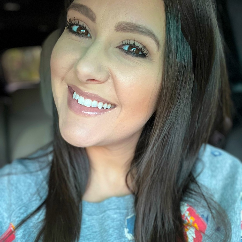 Meet your Posher, Tiffani